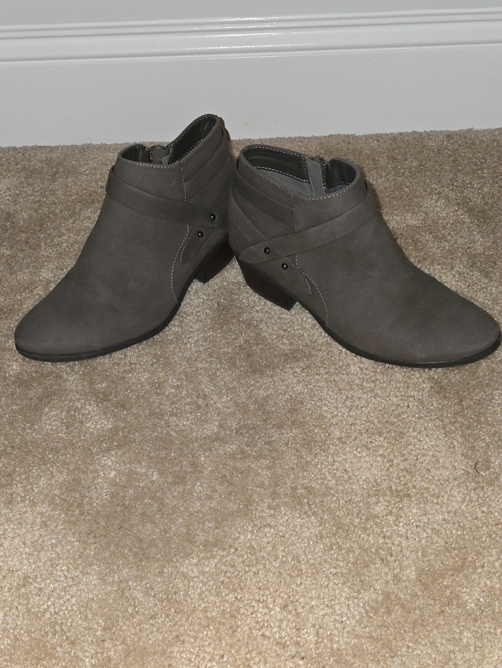 Women's Gray Ankle Booties - Versatile Everyday Style